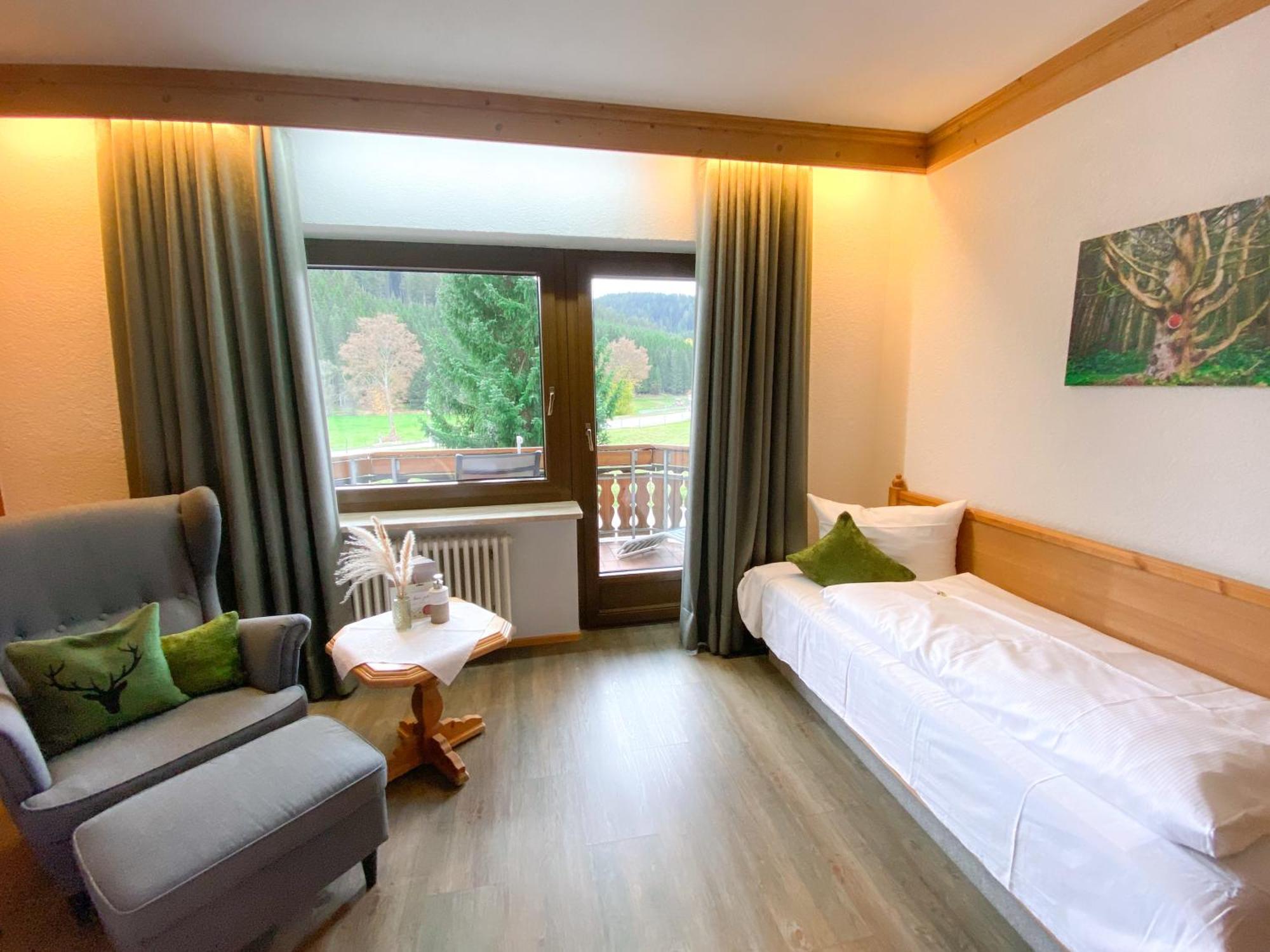 Landgasthof Jostalstueble Titisee-Neustadt Exterior foto